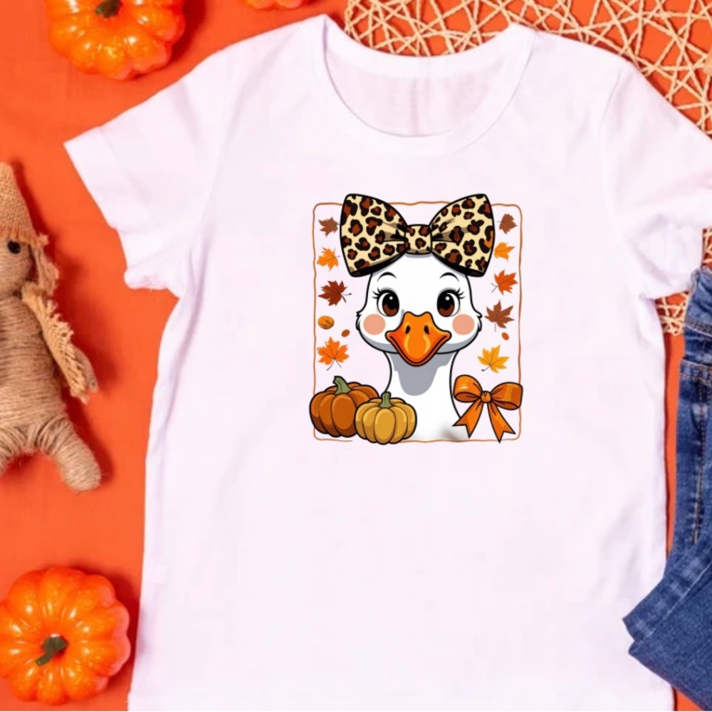 Cute Goose Graphic T-Shirt